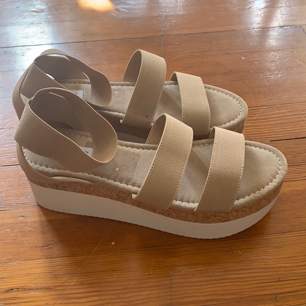 Steve Madden platform sandals